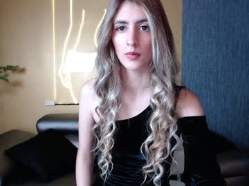 กระหรี่ขายหีถ่ายรูปอวดหีสวย ๆ 1