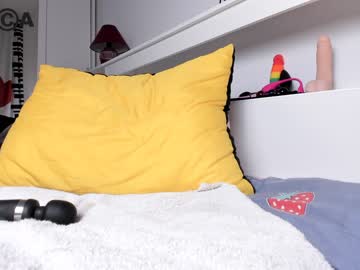 ดูหนังxฝรั่งฟรี แอบขอพ่อเย็ดในห้องน้ำ Petite asian fucked